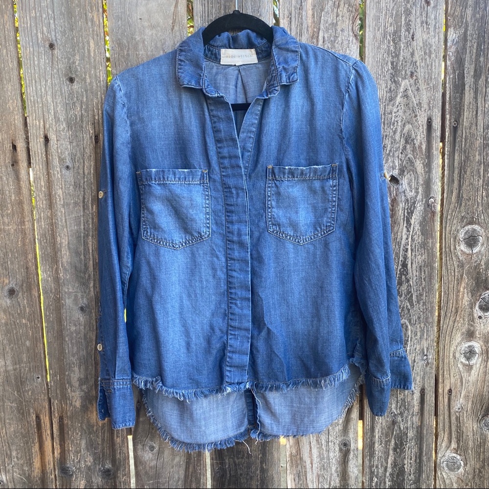 Side stitch raw hem denim top